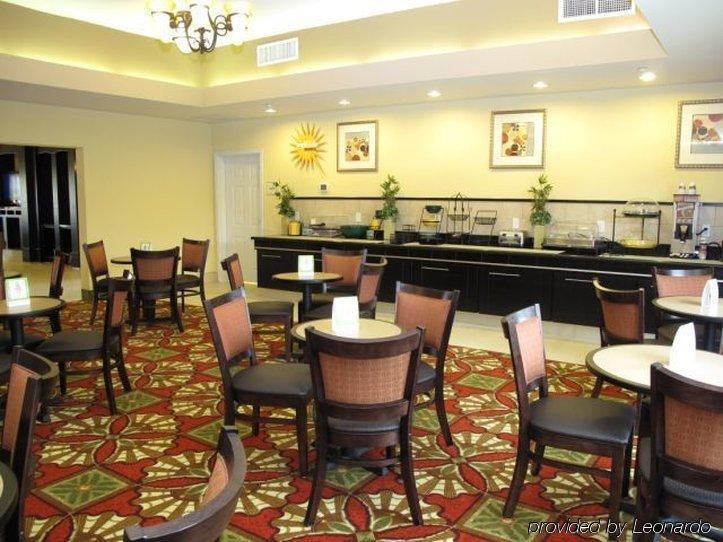 La Quinta By Wyndham Lumberton Hotel Restaurant photo